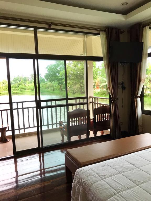 Lantala Residence Takua Thung Екстериор снимка