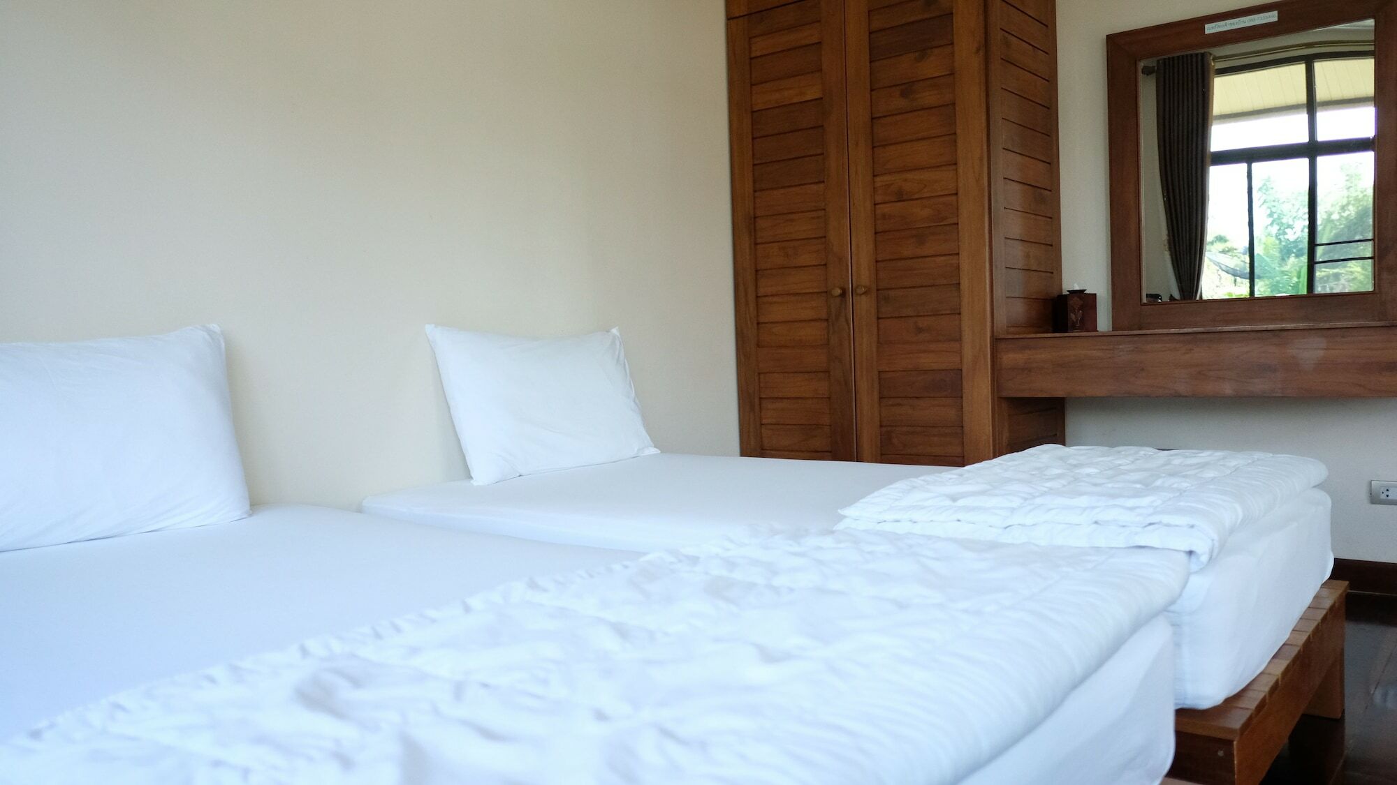 Lantala Residence Takua Thung Екстериор снимка